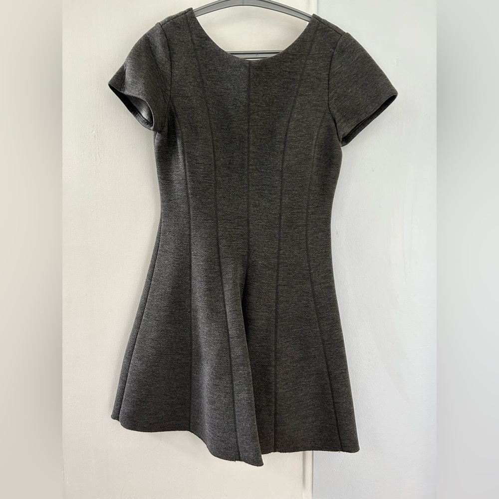 Banana republic scuba flare dress size 2 petite good condition.